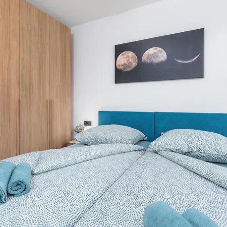 Barbara, 300m From The Sea * بوريتش