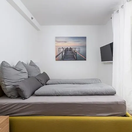 Barbara, 300m From The Sea شقة