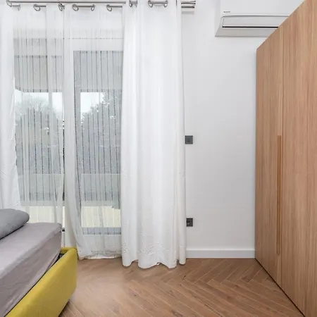 Barbara, 300m From The Sea