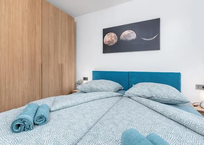 Barbara, 300m From The Sea * ポレッチ